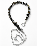 Balance No. 06 Goldglanz-Obsidian Kette mit 925 Silber von Armure Tendre in Studioaufnahme.