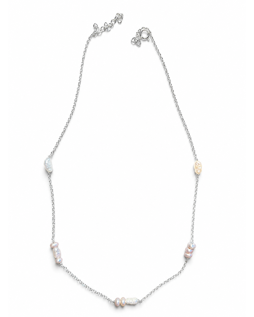 Essence No. 02 TRUST Halskette aus 925 Sterling Silber mit runden und barocken Süßwasserperlen sowie verborgenem Wort in Morsecode.